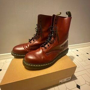 Great condition only worn a few times